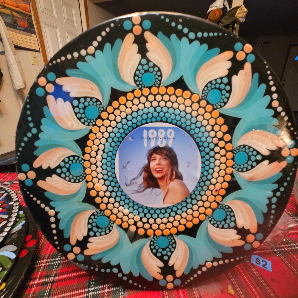 Taylor Swift 1989 Hand Painted 10 Inch Album Mandala Pop Music Wall Art